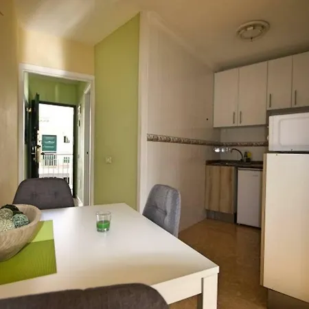 Centrico 423 By Casas Cocodrilo * Playa del Inglés